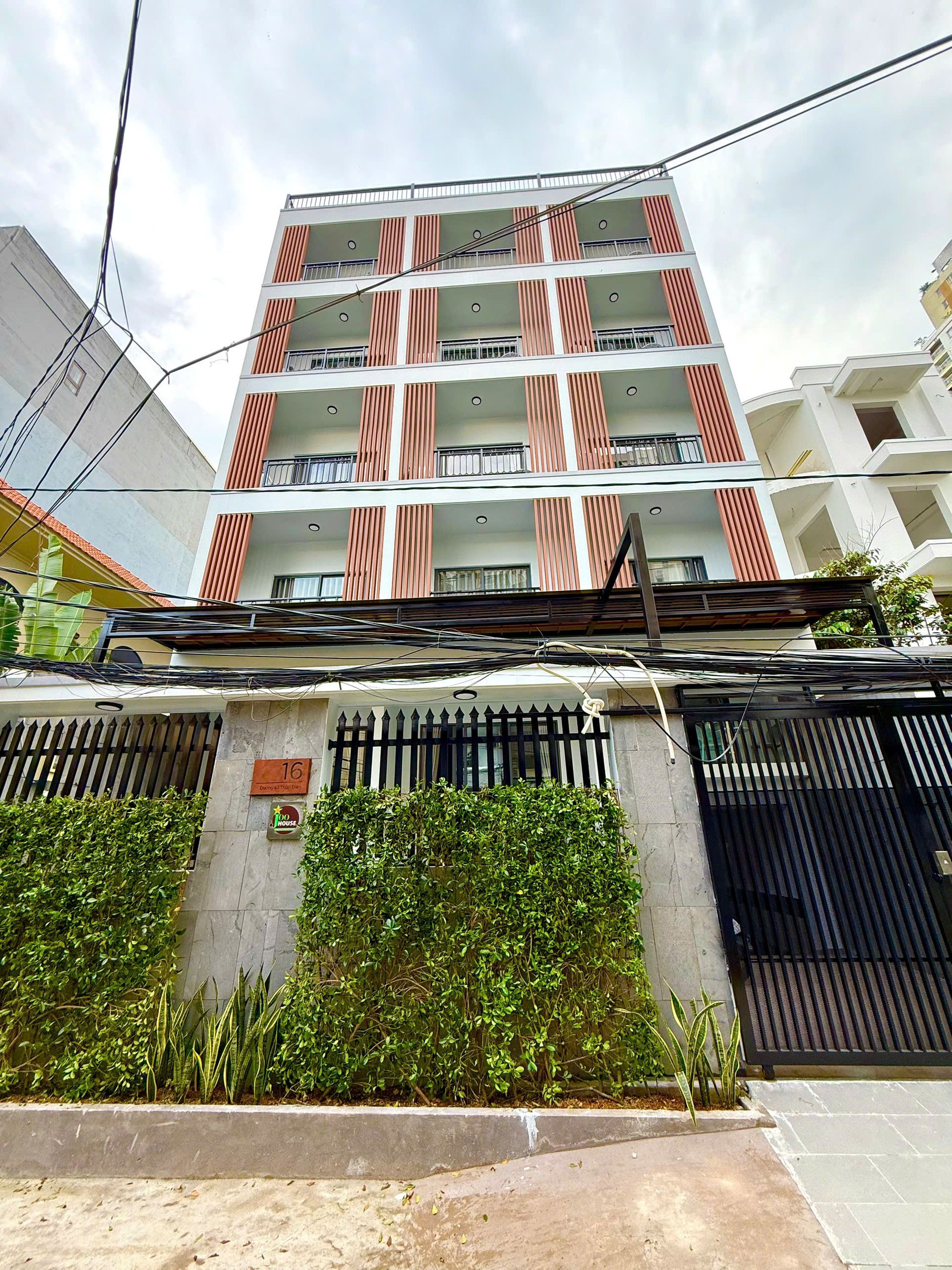 Mặt tiền toà nhà