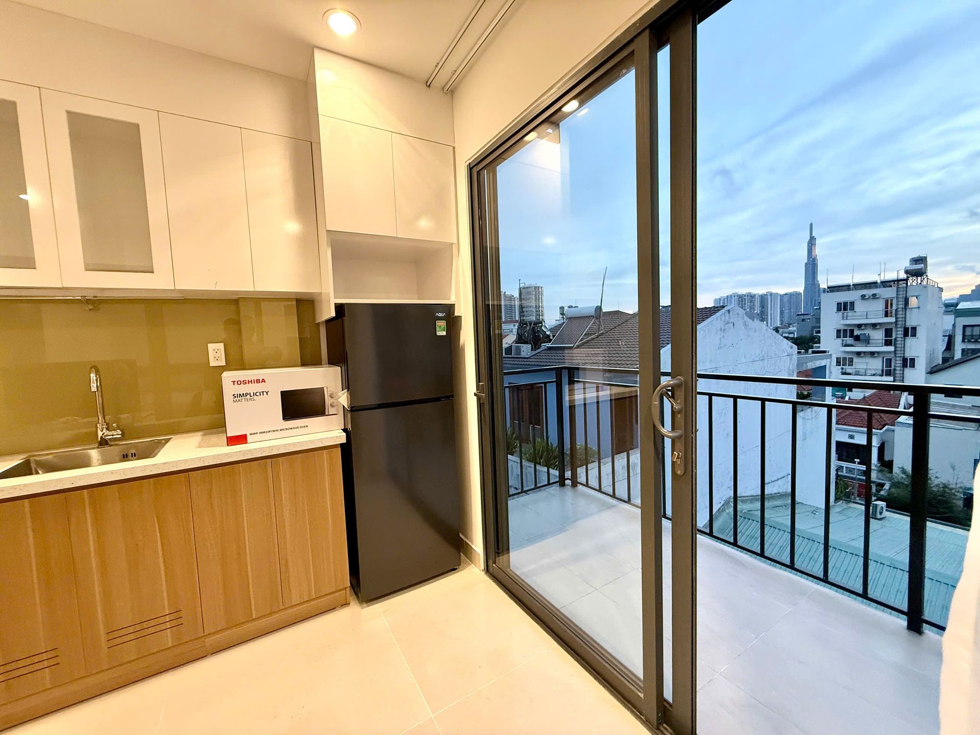 Bếp và tủ lạnh