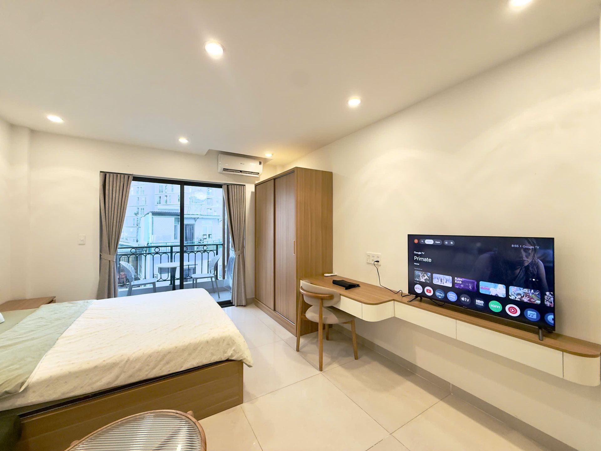 Bàn làm việc