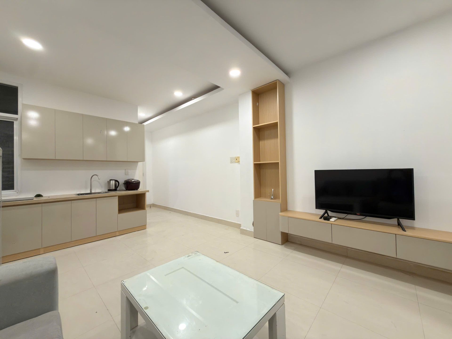 Bếp và ti vi